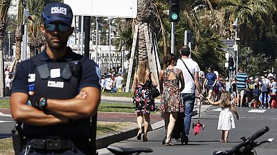 Niza se muestra escptica ante el anuncio de refuerzos en la seguridad