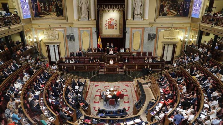 Telediario 1 - La actividad parlamentaria vuelve en pleno verano y con Ana Pastor como protagonista