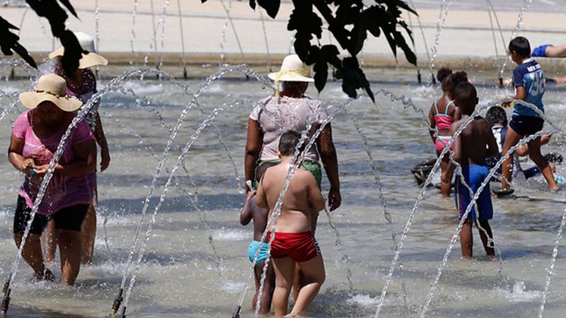 Las temperaturas bajan mañana hasta 10 grados y la ola de calor se desplaza hacia el Mediterráneo