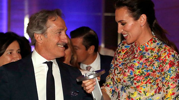 Telediario 1 - Todas las semanas desde hace cuatro años el equipo de Flash Moda abre un escaparate distinto