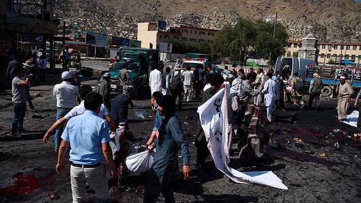Informativo 24h - Decenas de muertos en un atentado en Kabul