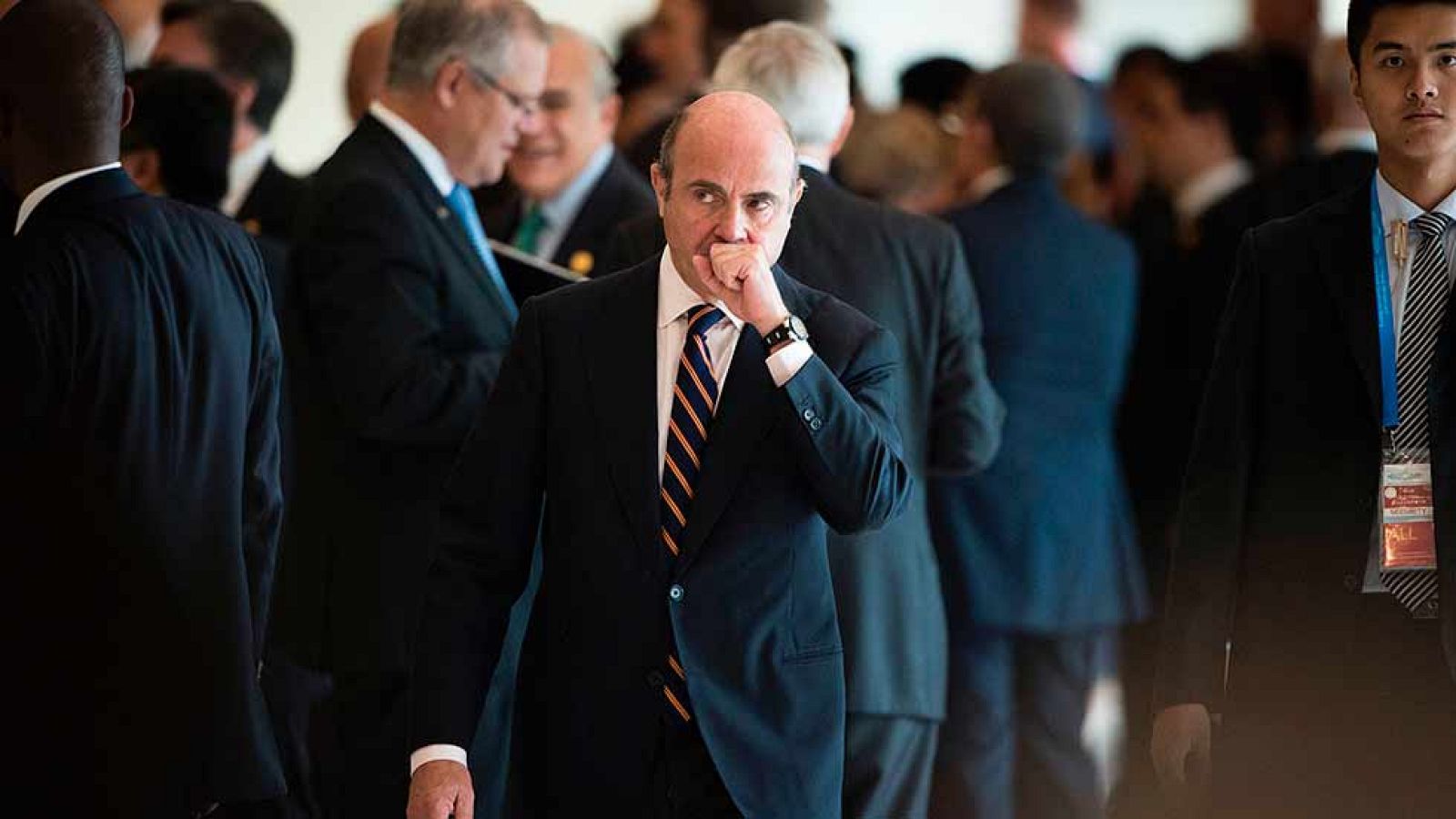 De Guindos: "El sentido común dice que no va a haber multa para España"