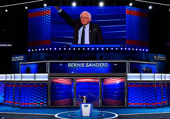 Telediario 1 - Sanders trata de restañar la división entre los demócratas y pide votar a Clinton para frenar a Trump