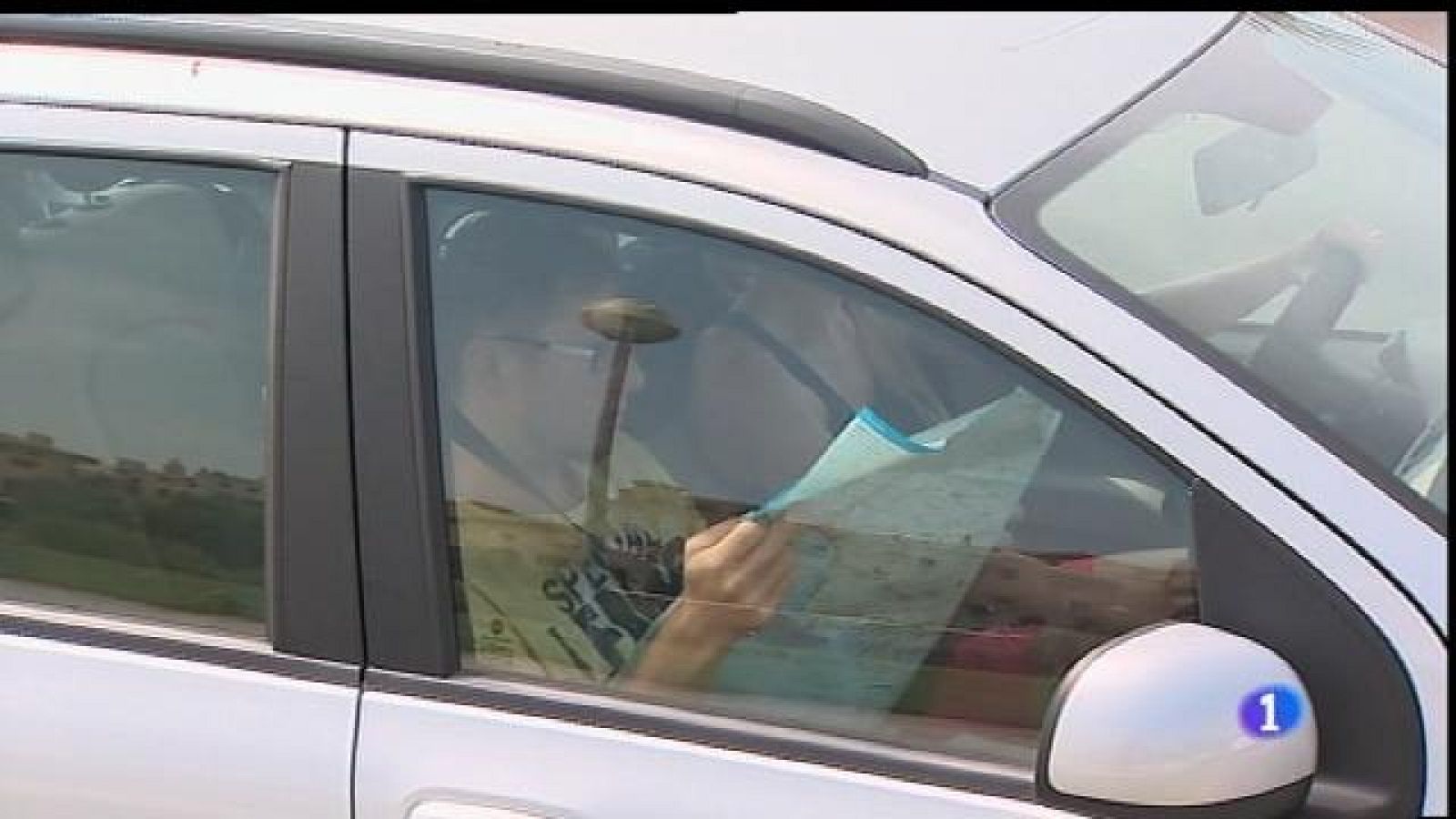 Demanen limitar l'arribada de vehicles de lloguer