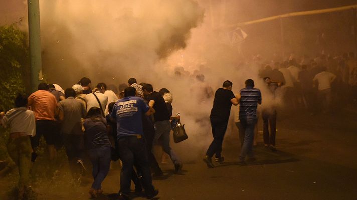 Informativo 24h - Más de 165 detenidos y 60 hospitalizados tras una noche de disturbios en Armenia