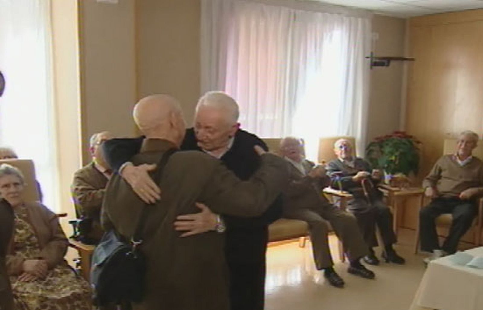 Residencias geriátricas de Castilla y León abren sus puertas en Navidad a los mayores sin familia | Ver