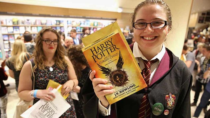 Informativo 24h - El octavo libro de la saga Harry Potter bate récords