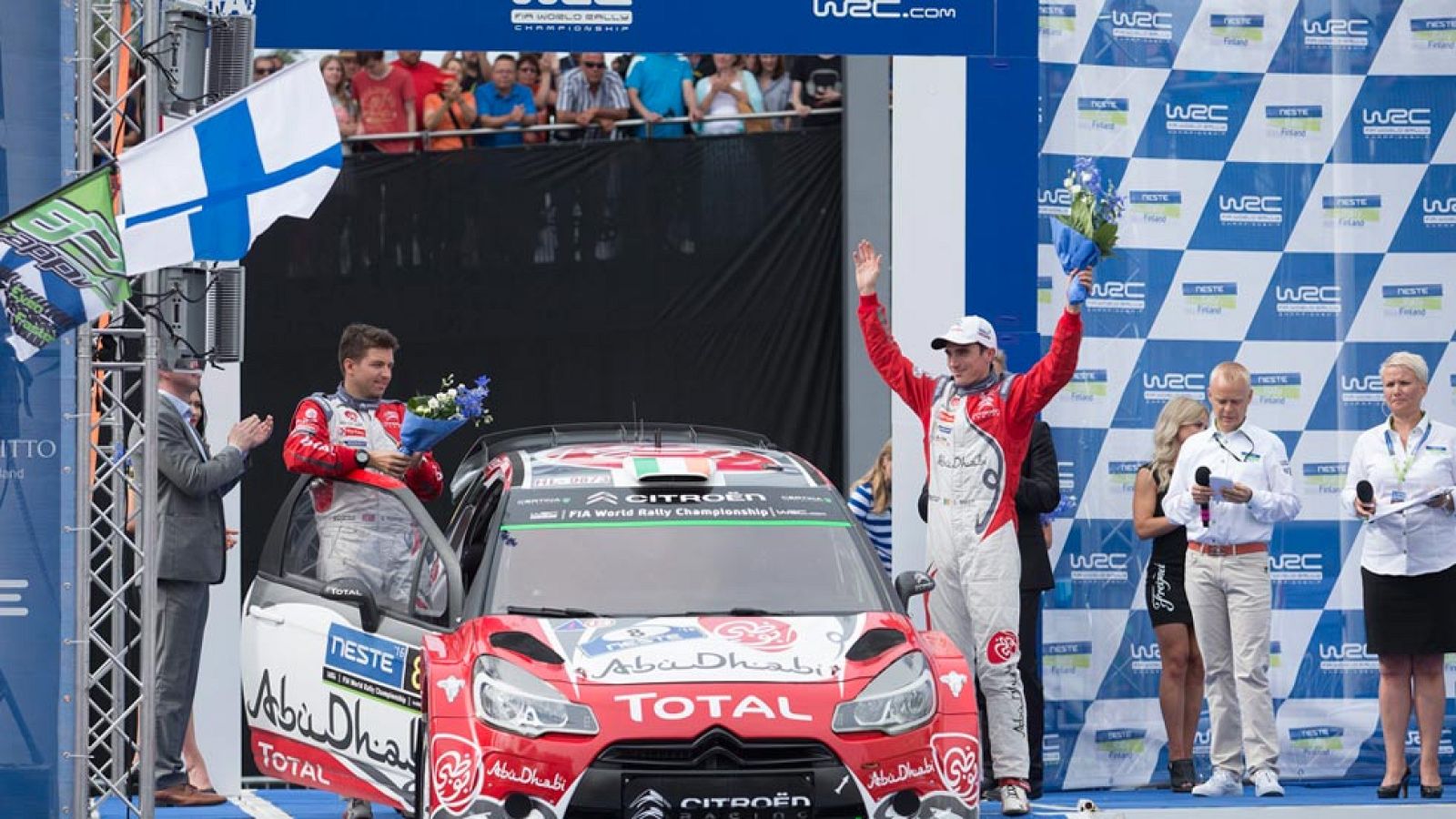 Crhis Meeke logran la victoria en el Rally de Finlandia