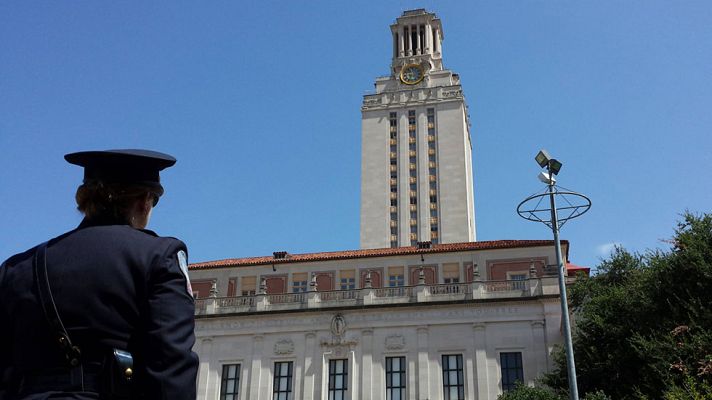 Telediario 1 - Entra en vigor la ley que permite llevar armas en las universidades públicas de Texas