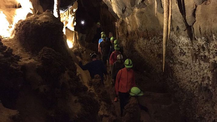 España Directo - En el corazón de la cueva de Llamazares