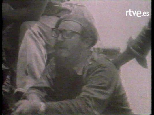 Fue noticia en el Archivo de RTVE - Fidel Castro dirige operaciones en bahía de Cochinos