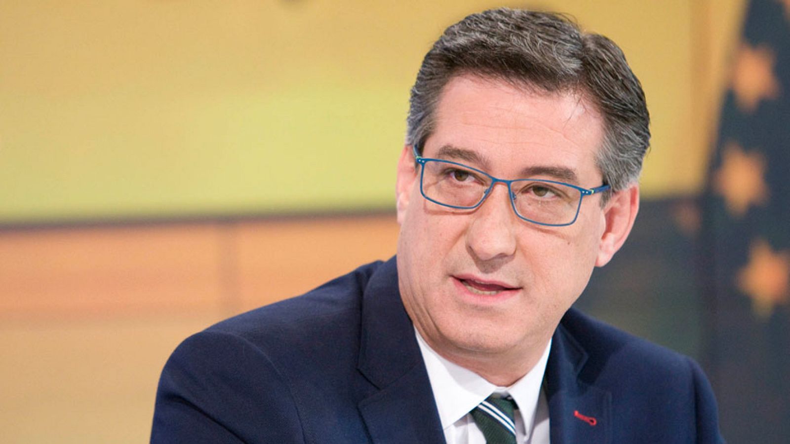 Prendes: "Confío en la responsabilidad histórica de un partido de estado como el Psoe"