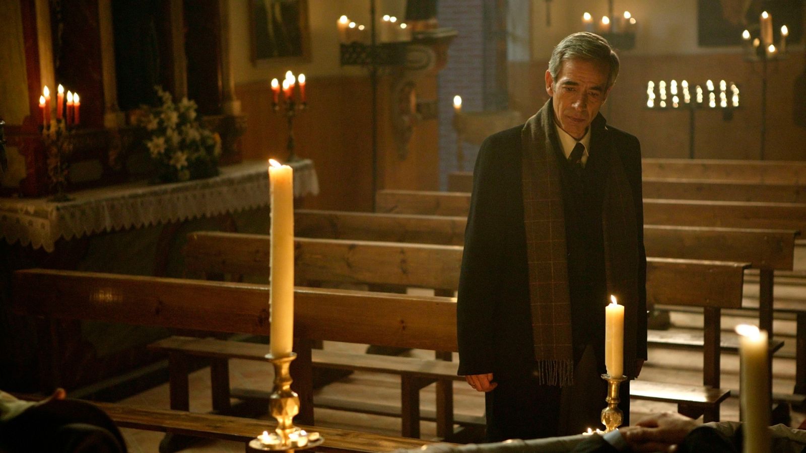 Cuéntame como pasó - T10 - Episodio 18: Ha pasado un ángel - Ver ahora