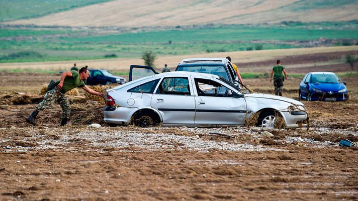 Telediario 1 - Macedonia decreta el estado de emergencia por las inundaciones