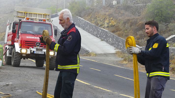 Telediario 1 - Continúan trabajando para controlar el fuego que ha quemado ya 4.863 hectáreas en La Palma