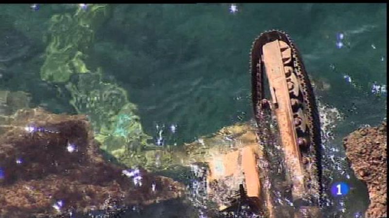 Una excavadora cau a la mar a Andratx.