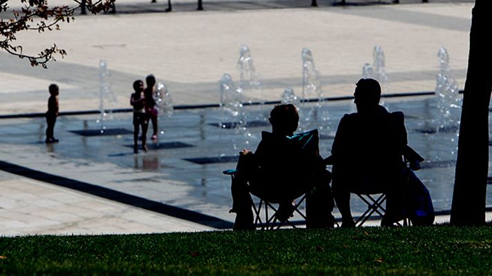 El tiempo - Calor suave en las playas y más de 35 grados en el interior peninsular durante el puente