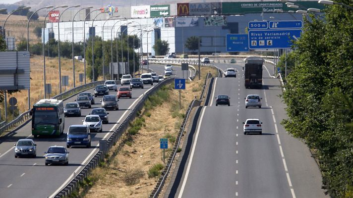 Telediario 1 - Muchos desplazamientos por carretera durante el puente de agosto