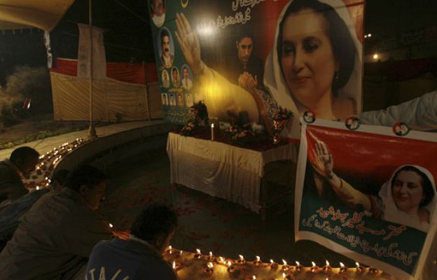  - Un año sin Benazir Bhutto
