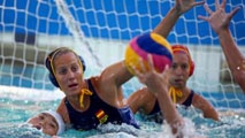 La selección española femenina de waterpolo ya piensa en los cuartos de final, tras cerrar este sábado la fase de grupos con una trabajada victoria (8-12) sobre China, en un encuentro en el que España no pudo respirar en el marcador hasta el último parcial.