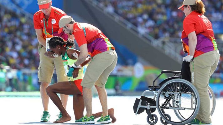 Río 2016 - Etenesh Diro corre con una sola zapatilla