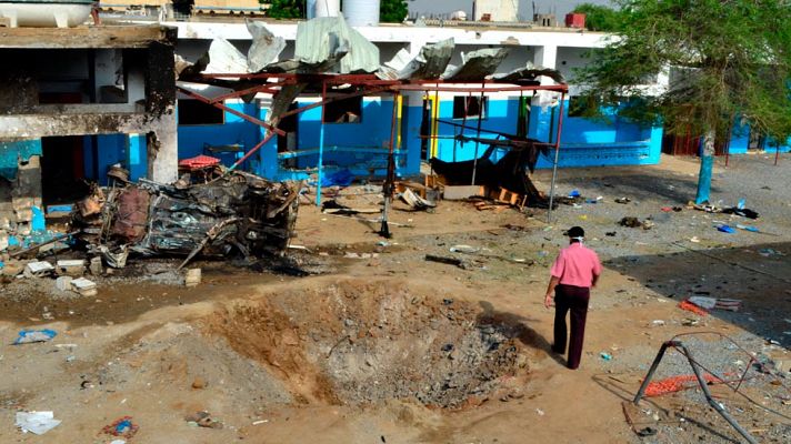 Telediario 1 - La coalición árabe promete una investigación sobre el bombardeo de un hospital de MSF en Yemen