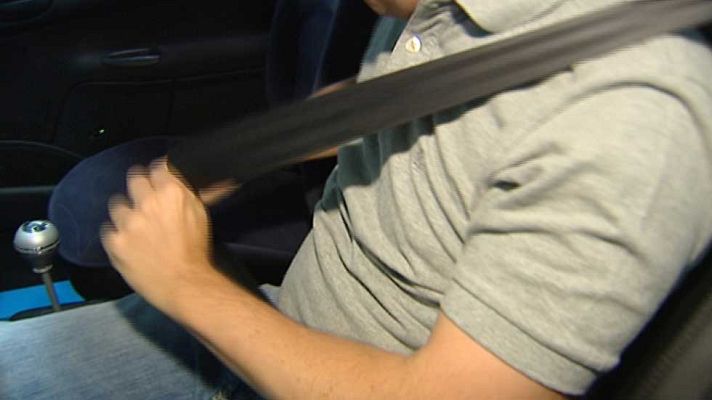 Telediario 1 - Uno de cada cuatro fallecidos en accidentes no llevaba puesto el cinturón de seguridad