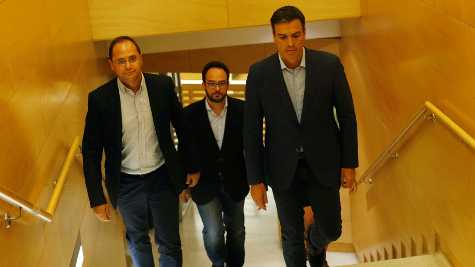 Los socialistas se mantienen firmes en el no