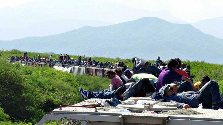 Telediario 1 - Miles de niños tratan de emigrar cada año a Estados Unidos