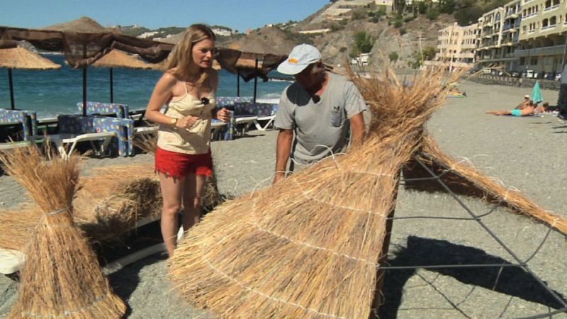 Aquí la tierra - Paco, el sombrillero de Granada