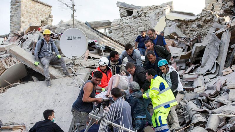 Un potente terremoto de magnitud 6 deja al menos 38 muertos en el centro de Italia
