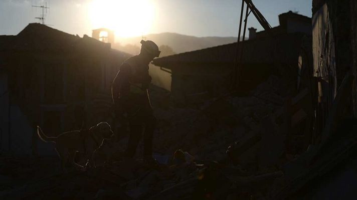 Telediario 1 - Telediario 2 en 4' - 25/08/16