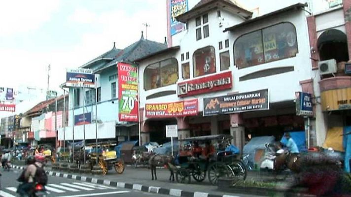 América / Indonesia mítica - Aventura al este de Java