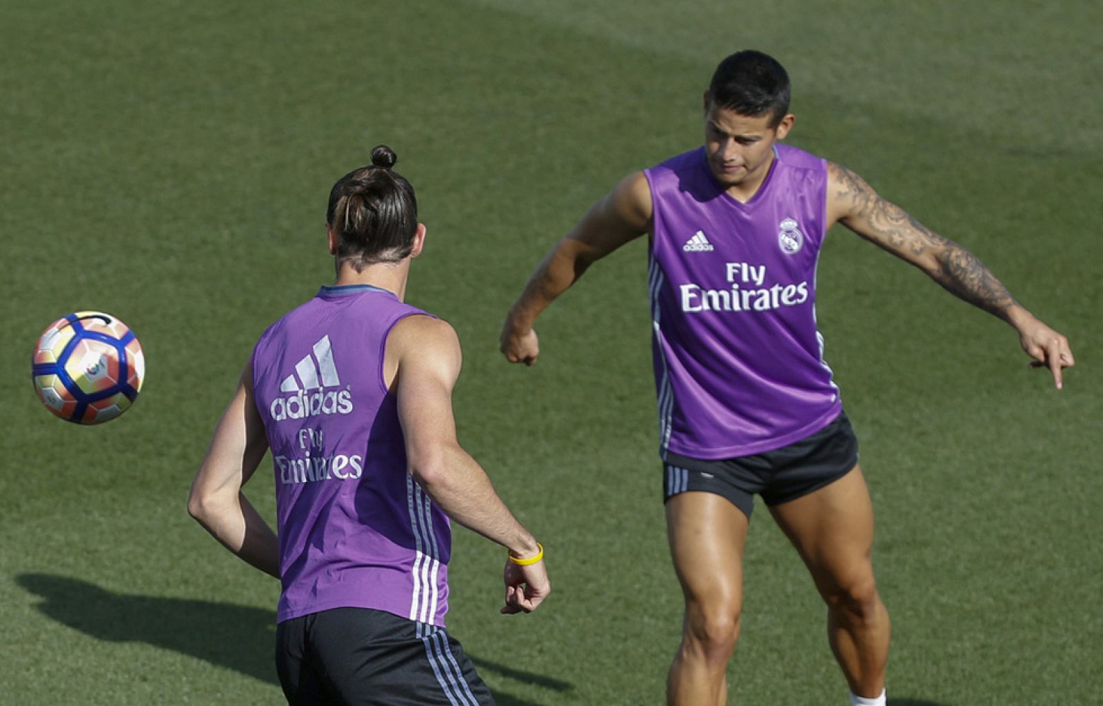 Zidane no espera fichajes y deja la puerta de las salidas abierta | Ver