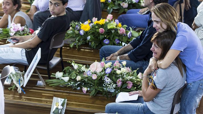 Telediario 1 - Primer funeral de Estado por las víctimas del seísmo en Italia