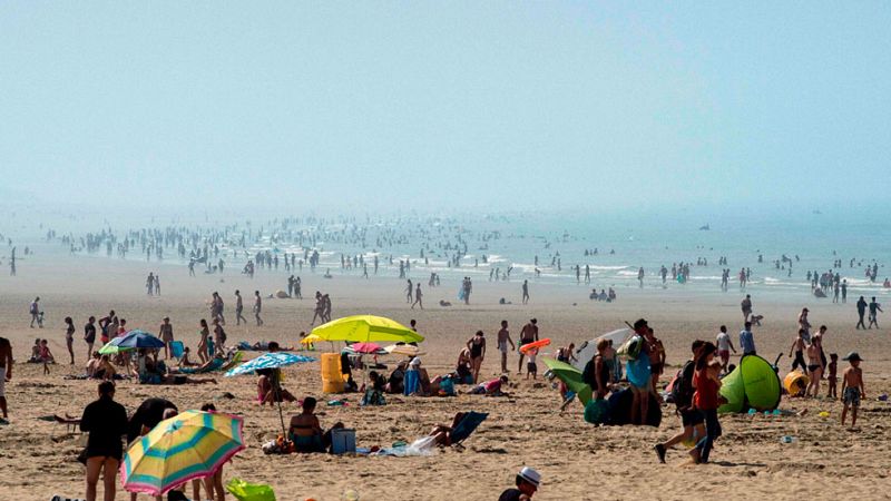 Descenso de temperaturas en el Cantábrico y viento fuerte en Canarias