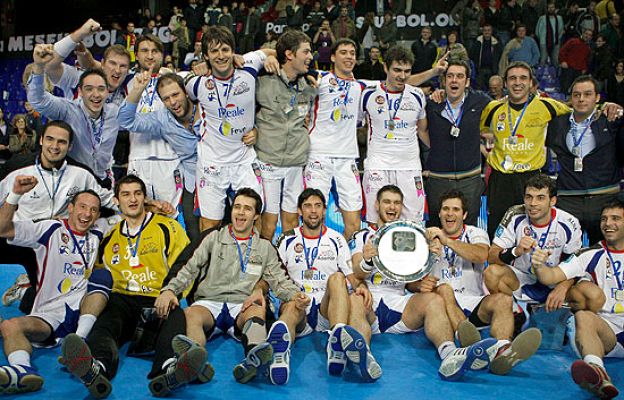  - El Ademar, campeón de la Copa