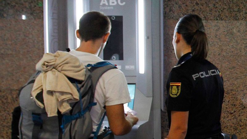 La policía ha detenido a 15 mulas este verano