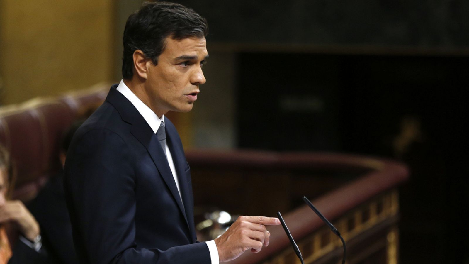 Pedro Sánchez: "A los españoles no le gustan sus medidas. Por eso no tiene la mayoría absoluta y va a perder el debate de investidura" - Especiales informativos | Ver