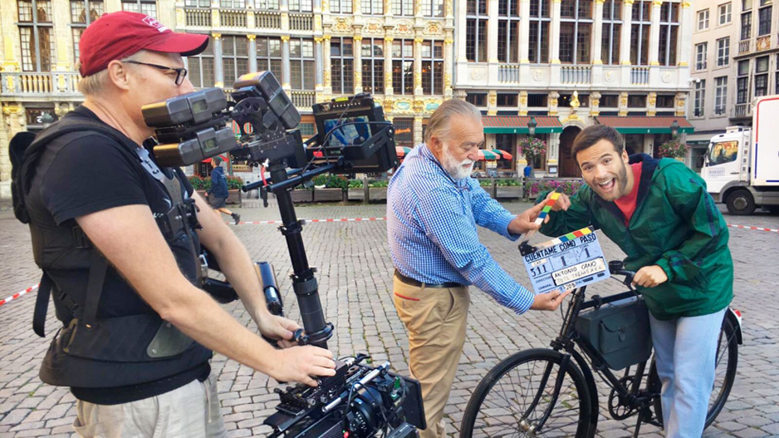 Cuéntame cómo pasó - Making of - Carlos comienza la 18ª temporada en Bruselas