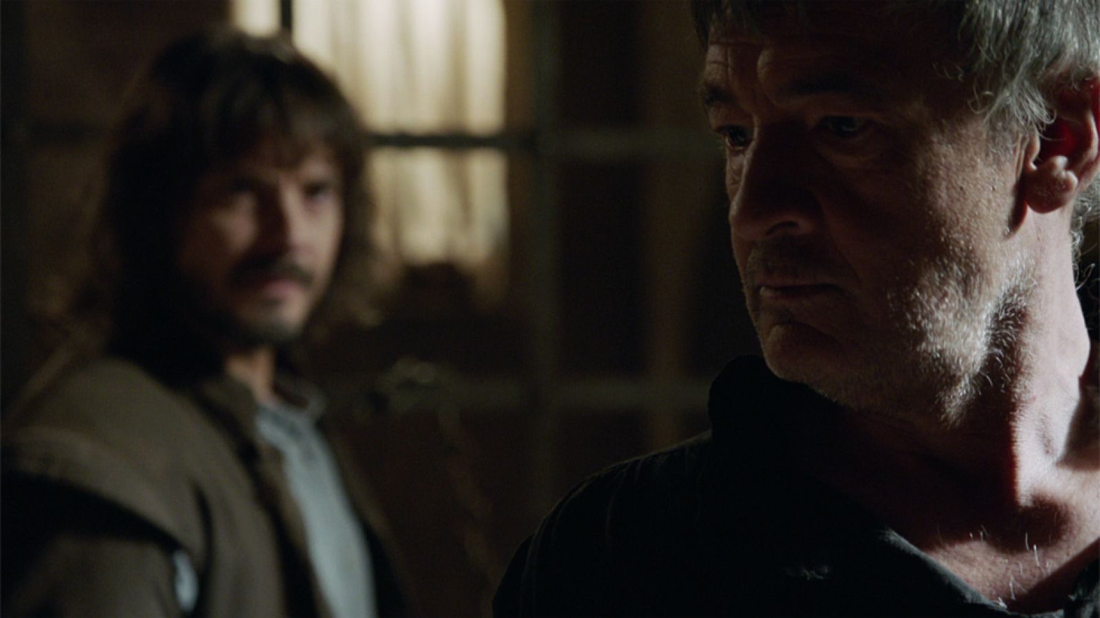 Águila Roja - Gonzalo advierte a Hernán de que no le dejará ser rey