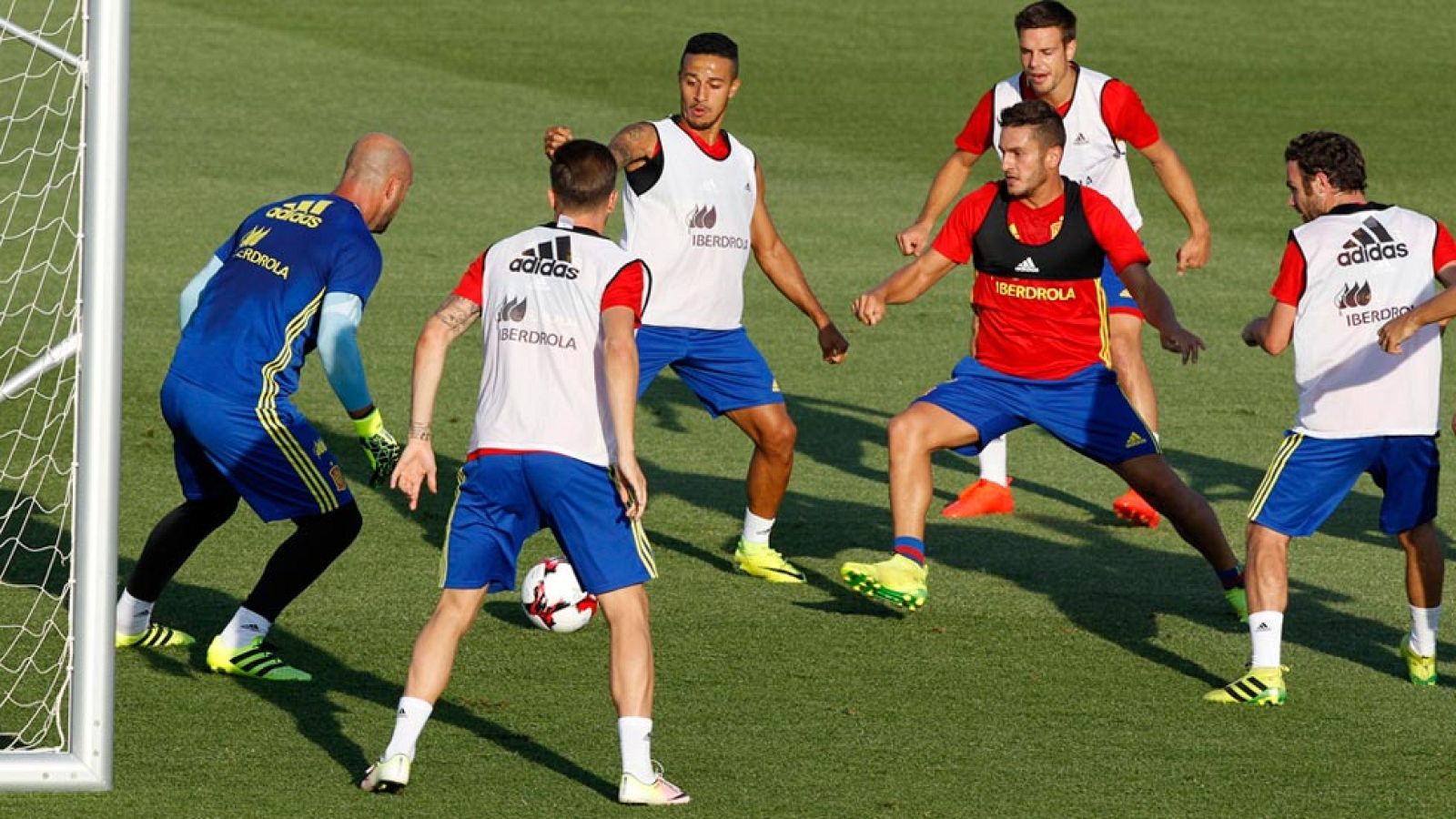 La selección aterriza en Bruselas para disputar un amistoso este jueves | Ver