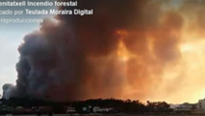 Telediario 1 - Un incendio en Jávea obliga a desalojar a cientos de vecinos (imágenes cedidas)