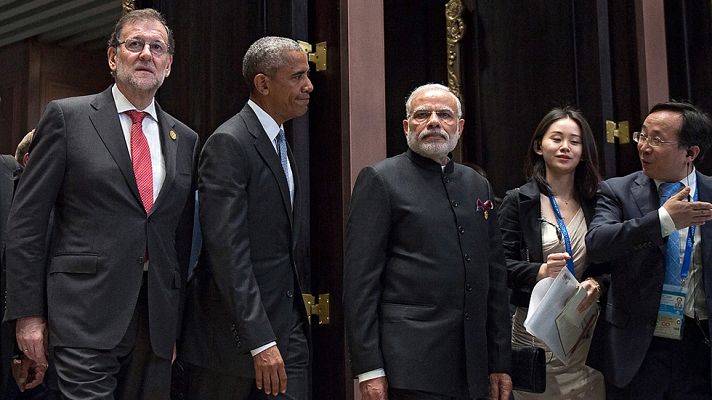 Telediario 1 - Rajoy asegura que no renuncia a la investidura