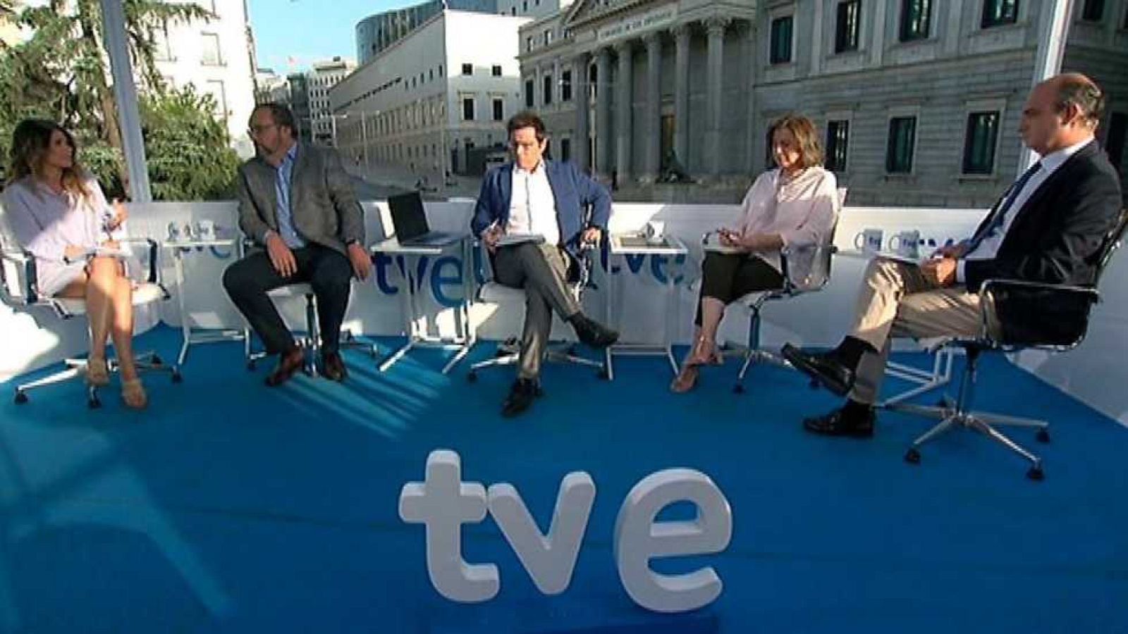 Los desayunos de TVE - Iñigo Méndez de Vigo, ministro de Educación, Cultura y Deporte en funciones - Los desayunos | Ver