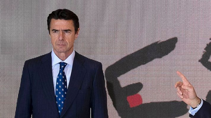 Telediario 1 - Rajoy defiende la elección de Soria para el Banco Mundial: "Es funcionario y como tal ha participado en un concurso"