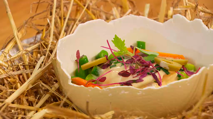 RTVE Cocina - Receta de ensaladilla con toque Torres