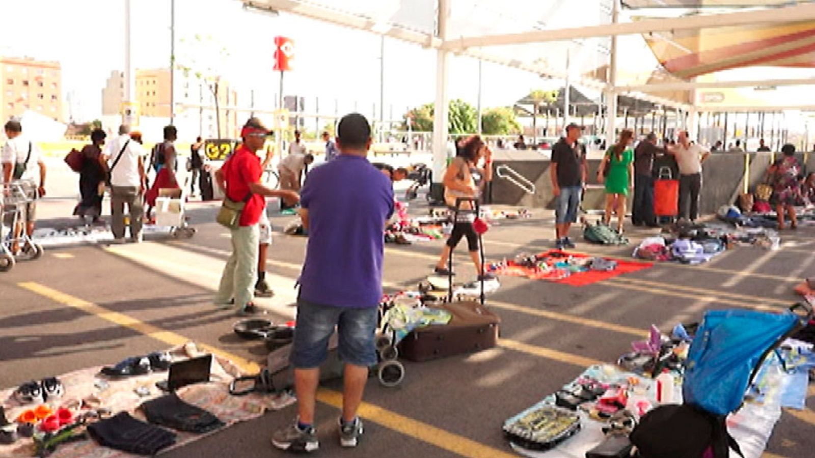 En Barcelona repuntan las ventas en el conocido como mercado de la Miseria