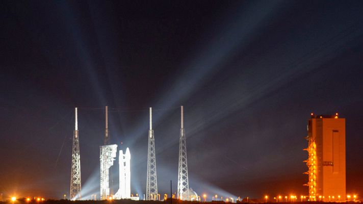 Telediario 1 - La NASA analizará el asteroide Bennu, potencialmente peligroso por su proximidad a la Tierra