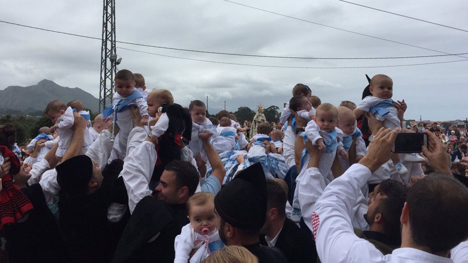 Llanes celebra la Virgen de la Guía